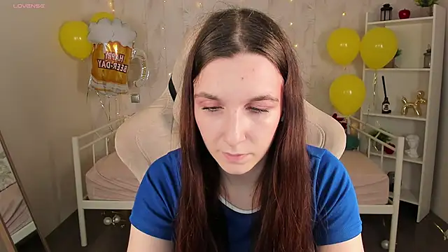 Miss   Eva online show from September 30, 2025, 12:05 am
