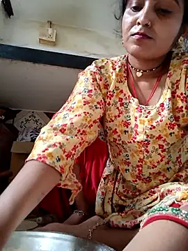 Snapshot of LUCKY_cut chatting on June 27, 2026, 3:12 am LUCKY cut online show from June 27, 2026, 3:12 am
