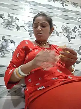 Snapshot of LUCKY_cut chatting on June 18, 2026, 1:49 pm LUCKY cut online show from June 18, 2026, 1:49 pm