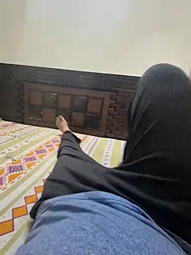 Snapshot of kkkk1882 chatting on November 4, 2025, 6:17 am kkkk1882 online show from November 4, 2025, 6:17 am