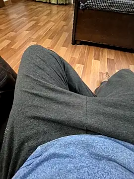 Snapshot of kkkk1882 chatting on October 13, 2025, 6:04 am kkkk1882 online show from October 13, 2025, 6:04 am