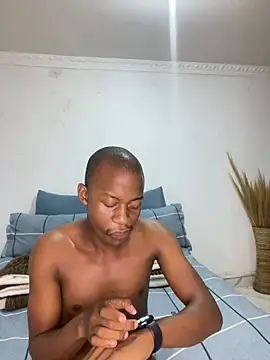 dick4mami online show from March 18, 2026, 4:19 pm