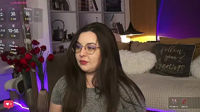 Mia Swano online show from April 29, 2026, 2:05 am