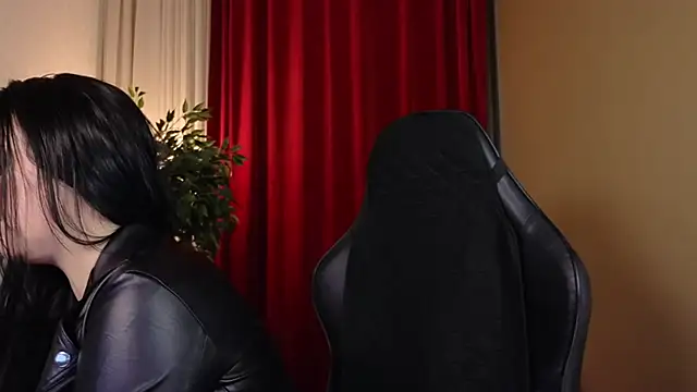 Snapshot of Jolie_Orchid chatting on December 4, 2025, 12:26 pm Jolie Orchid online show from December 4, 2025, 12:26 pm