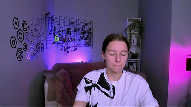 benny duglas online show from October 15, 2025, 12:13 pm