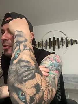 joshmahe online show from September 10, 2025, 2:05 pm