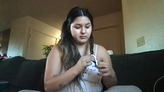 tinnnyym online show from January 8, 2026, 4:46 pm