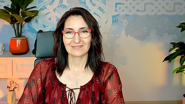 UnaTerra online show from October 18, 2025, 5:31 am