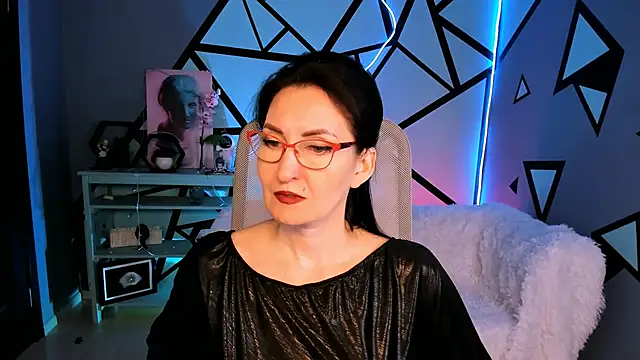 Snapshot of UnaTerra chatting on April 30, 2026, 5:14 am UnaTerra online show from April 30, 2026, 5:14 am