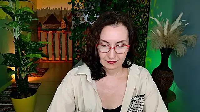 Snapshot of UnaTerra chatting on March 29, 2026, 9:11 am UnaTerra online show from March 29, 2026, 9:11 am