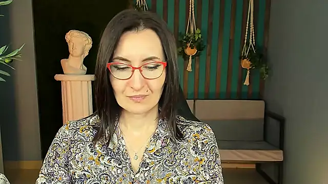 UnaTerra online show from November 11, 2025, 9:15 am