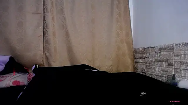 Snapshot of Bicky_24 chatting on July 3, 2026, 7:59 am Bicky 24 online show from July 3, 2026, 7:59 am