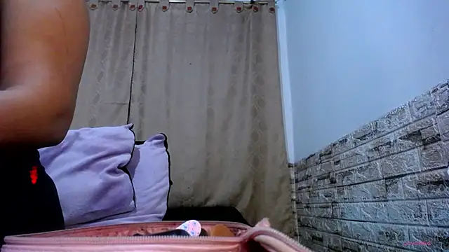 Snapshot of Bicky_24 chatting on July 25, 2026, 8:22 am Bicky 24 online show from July 25, 2026, 8:22 am