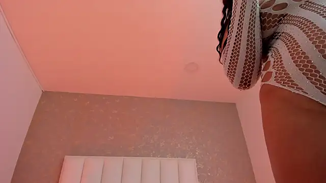 KaylieBrooks online show from December 16, 2025, 6:34 pm