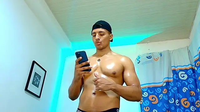 Snapshot of Smith_Fitness chatting on June 3, 2026, 1:01 pm Smith Fitness online show from June 3, 2026, 1:01 pm