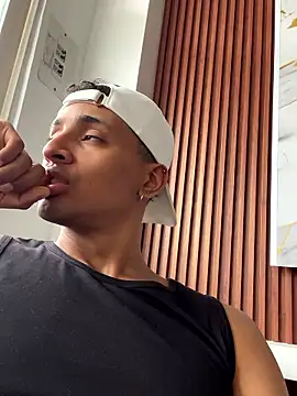 Snapshot of Smith_Fitness chatting on February 15, 2026, 7:02 pm Smith Fitness online show from February 15, 2026, 7:02 pm