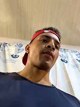 Snapshot of Smith_Fitness chatting on March 20, 2026, 1:01 pm Smith Fitness online show from March 20, 2026, 1:01 pm