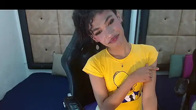 Snapshot of Penelopee_Rouse chatting on November 19, 2025, 7:36 pm Penelopee Rouse online show from November 19, 2025, 7:36 pm