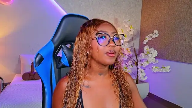 Snapshot of Kishalove_ chatting on June 24, 2026, 10:03 am Kishalove online show from June 24, 2026, 10:03 am