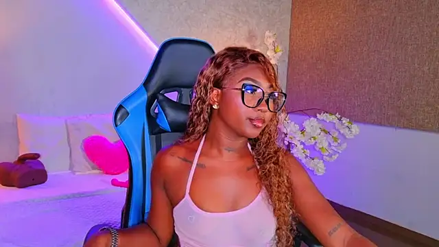 Snapshot of Kishalove_ chatting on June 23, 2026, 10:02 am Kishalove online show from June 23, 2026, 10:02 am