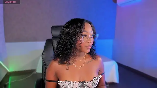 Snapshot of Kishalove_ chatting on October 13, 2025, 10:39 am Kishalove online show from October 13, 2025, 10:39 am