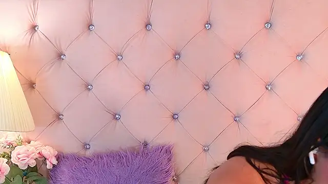 Snapshot of CaterinaRomano chatting on February 19, 2026, 2:25 pm CaterinaRomano online show from February 19, 2026, 2:25 pm