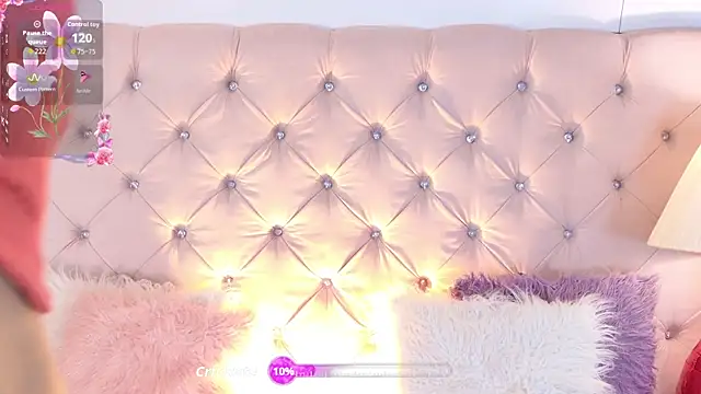 Snapshot of CaterinaRomano chatting on July 28, 2026, 7:04 pm CaterinaRomano online show from July 28, 2026, 7:04 pm