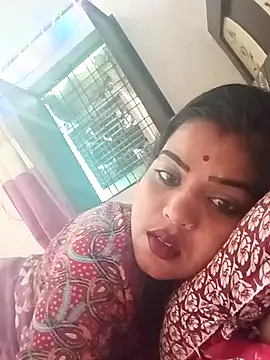Yatiksha Beby online show from May 5, 2026, 4:59 am