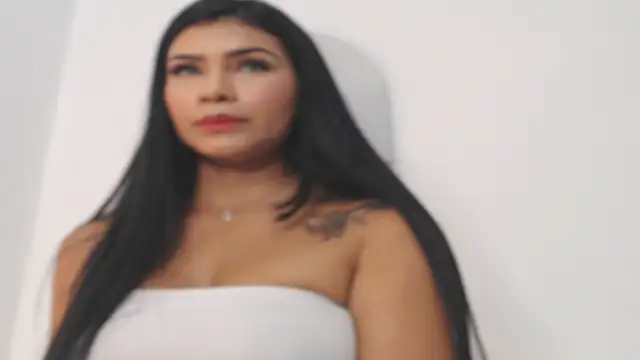 Snapshot of Paulaboterom chatting on June 17, 2026, 3:11 pm Paulaboterom online show from June 17, 2026, 3:11 pm