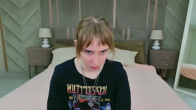 Snapshot of Beverly_Gomes chatting on October 12, 2025, 5:20 am Beverly Gomes online show from October 12, 2025, 5:20 am