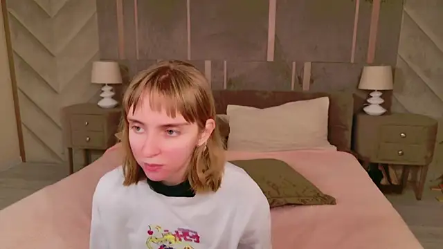 Snapshot of Beverly_Gomes chatting on October 14, 2025, 5:41 am Beverly Gomes online show from October 14, 2025, 5:41 am