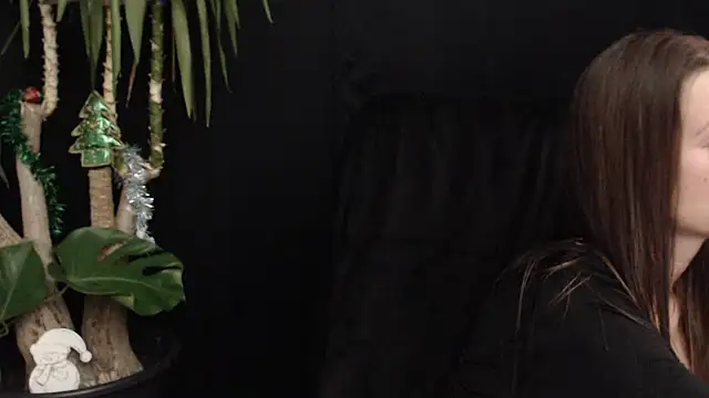 Snapshot of lola_sky@xh chatting on December 4, 2025, 9:58 pm lola skyxh online show from December 4, 2025, 9:58 pm