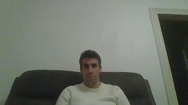 Snapshot of JulioIsHere4you chatting on February 7, 2026, 12:18 am JulioIsHere4you online show from February 7, 2026, 12:18 am