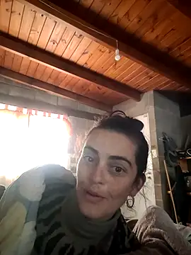 Snapshot of Almendrasexy chatting on October 29, 2025, 11:53 am Almendrasexy online show from October 29, 2025, 11:53 am