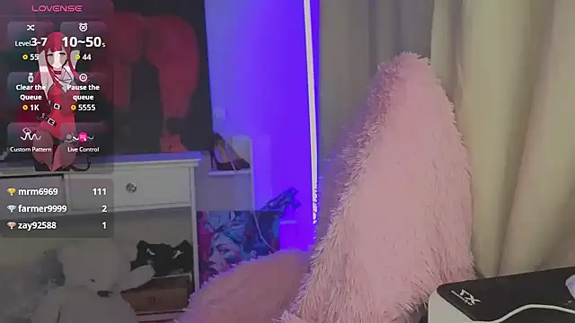 Snapshot of hornyprincess19 chatting on October 16, 2025, 10:12 am hornyprincess19 online show from October 16, 2025, 10:12 am