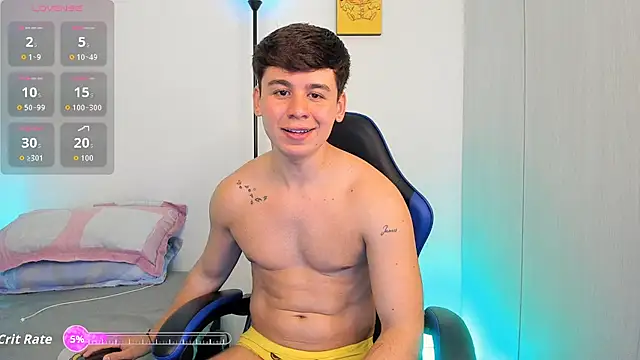 Snapshot of Gingertwink_n chatting on July 14, 2026, 1:38 am Gingertwink n online show from July 14, 2026, 1:38 am