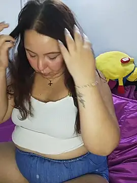 daniza2200 online show from September 27, 2025, 10:38 pm