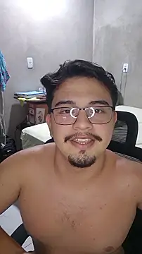 Snapshot of Yunan00 chatting on August 2, 2026, 2:43 am Yunan00 online show from August 2, 2026, 2:43 am