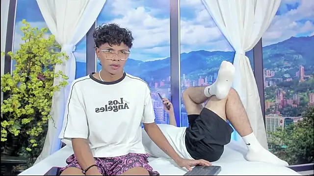 SluttyBoyDuo online show from September 16, 2025, 5:08 am
