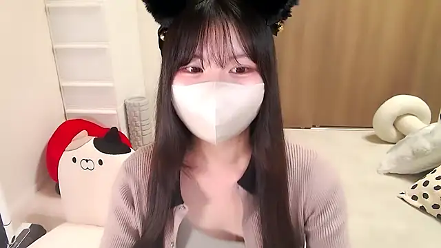 Snapshot of moka-neko chatting on October 15, 2025, 11:40 am moka-neko online show from October 15, 2025, 11:40 am