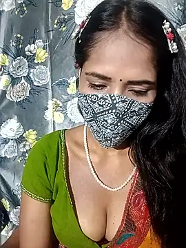Snapshot of Bhabhilux2025 chatting on May 19, 2026, 7:10 pm Bhabhilux2025 online show from May 19, 2026, 7:10 pm