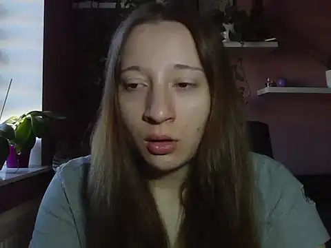 LindaPretty online show from September 24, 2025, 7:15 am