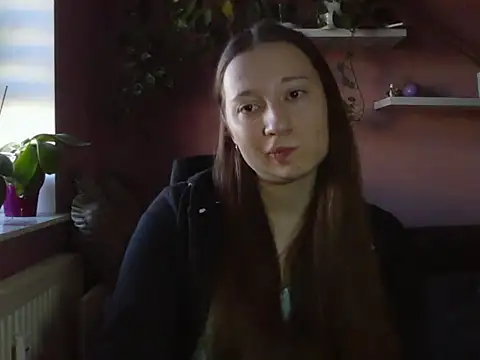 LindaPretty online show from September 25, 2025, 6:19 am