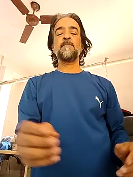 malhotra21 online show from October 12, 2025, 9:32 am