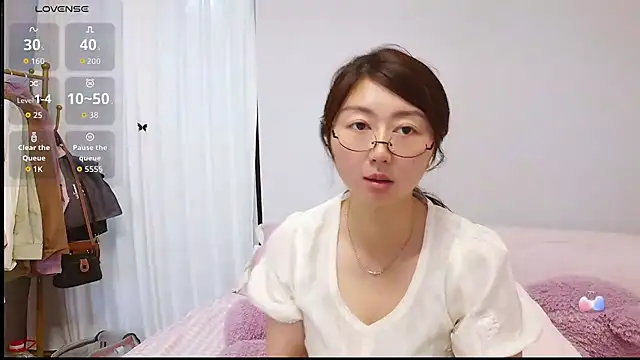 Snapshot of Diva_VVN chatting on June 25, 2026, 12:19 am Diva VVN online show from June 25, 2026, 12:19 am