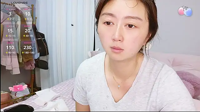 Snapshot of Diva_VVN chatting on July 6, 2026, 12:06 am Diva VVN online show from July 6, 2026, 12:06 am