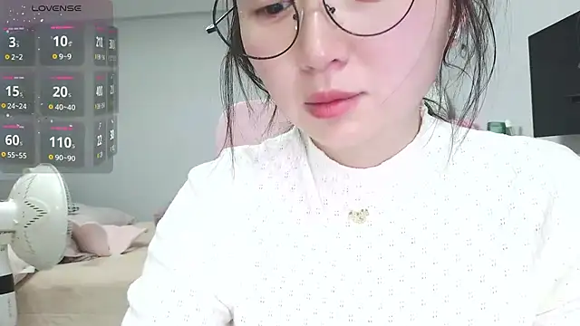 Snapshot of Diva_VVN chatting on February 25, 2026, 12:22 am Diva VVN online show from February 25, 2026, 12:22 am