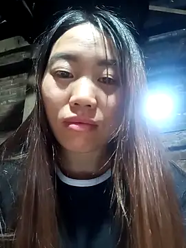 Snapshot of siki-00 chatting on October 25, 2025, 12:21 am siki-00 online show from October 25, 2025, 12:21 am