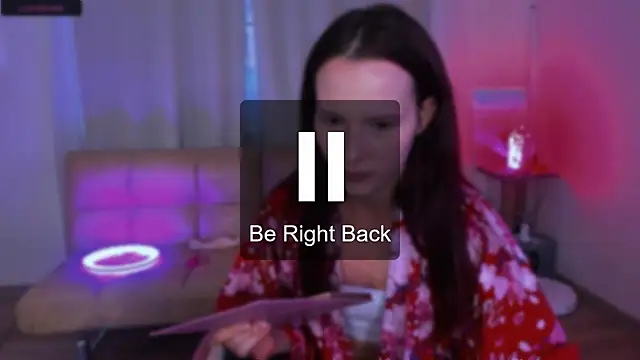 Angelina Goley online show from October 6, 2025, 3:19 am