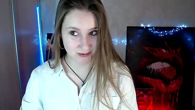 Snapshot of Milka_kamila chatting on April 21, 2026, 12:12 pm Milka kamila online show from April 21, 2026, 12:12 pm